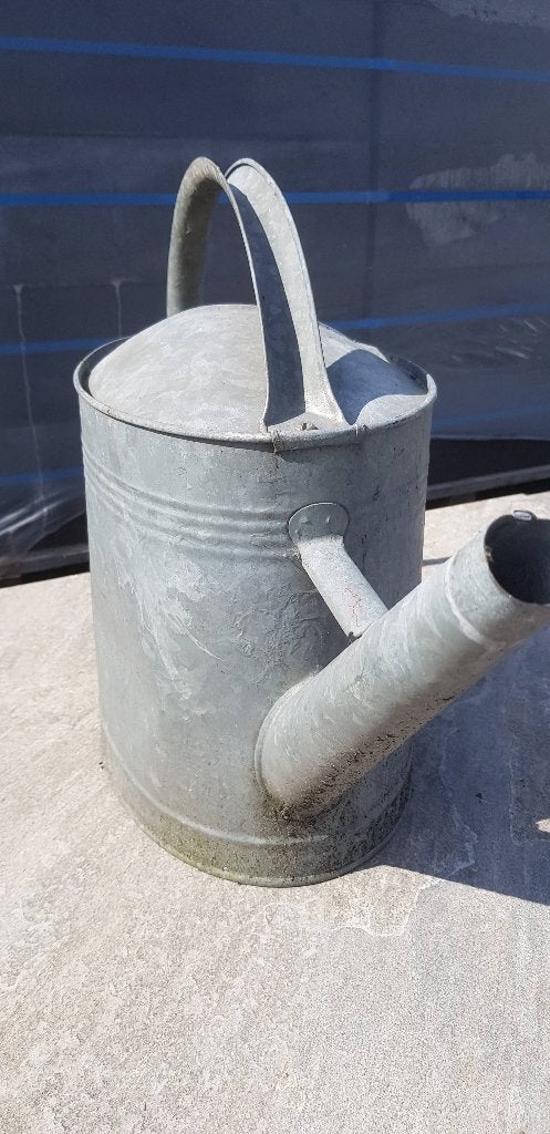 Nostalgische gieter van zink te koop, Tuin en Terras, Gieters, Ophalen, Gebruikt, Metaal