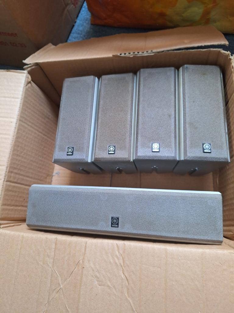 Boxen x5 yamaha, Ophalen of Verzenden, Zo goed als nieuw, Front, Rear of Stereo speakers, Overige merken