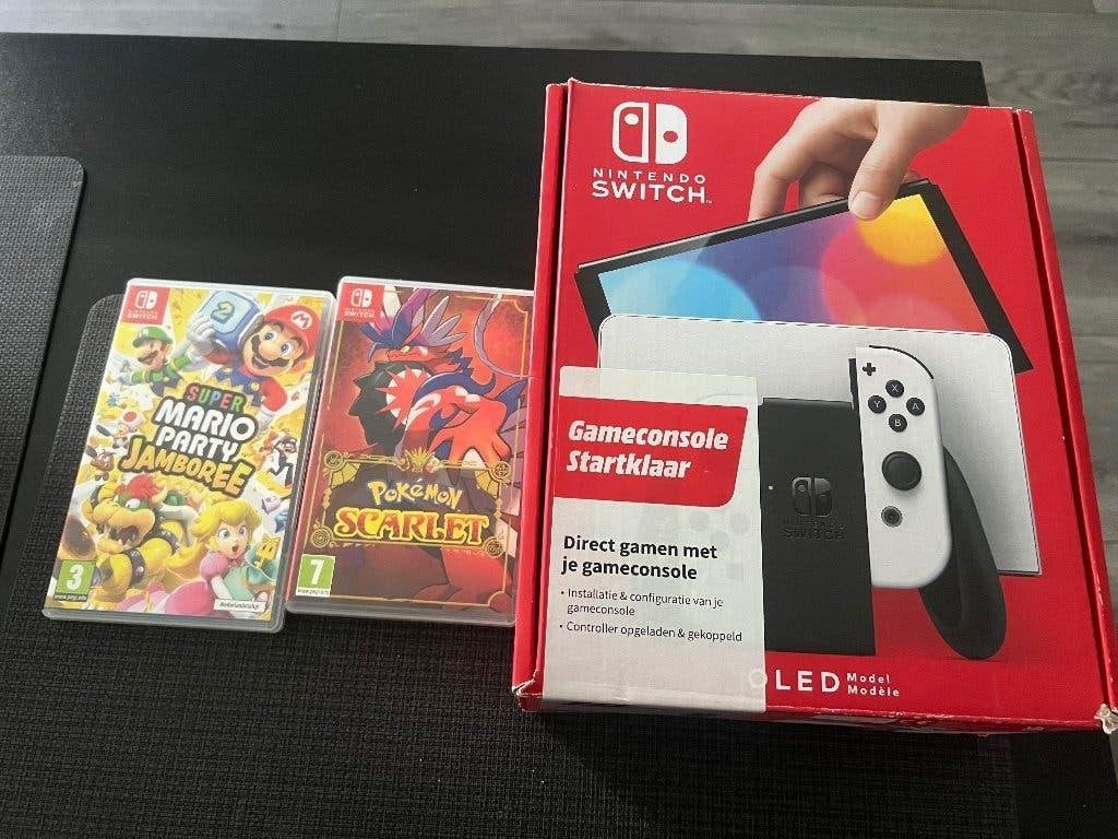 Nintendo Switch OLED + 2 spellen