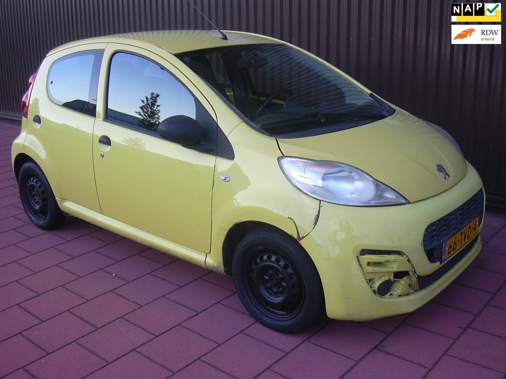 Peugeot 107 1.0 Access Accent, Auto diversen, Geel, Handgeschakeld, 998 cc, Benzine