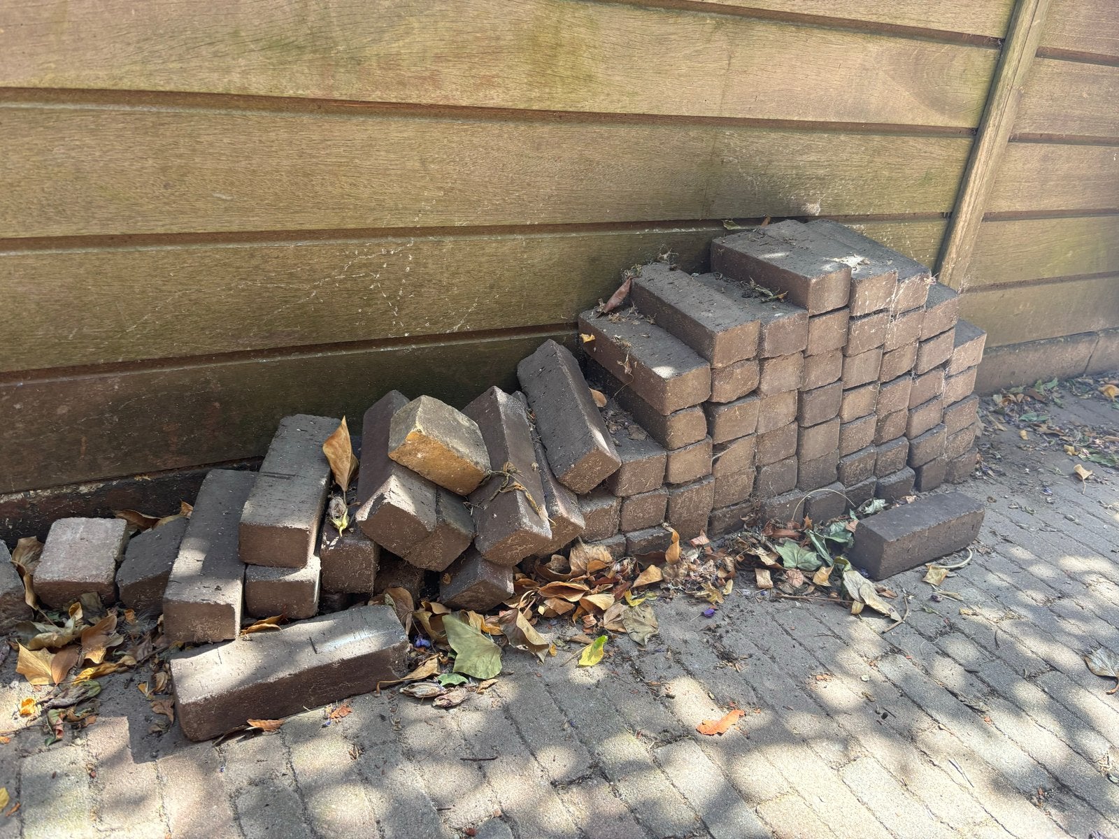Restpartij klinkers voor tuin of bestrating, Tuin en Terras, Tegels en Klinkers, Ophalen, Gebruikt, Beton, Klinkers
