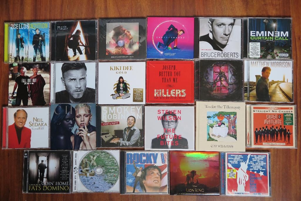 21 orig. CD's (iedere CD bevat 1 Elton John Nummer / Duet), Ophalen of Verzenden, 2000 - 2009, Zo goed als nieuw