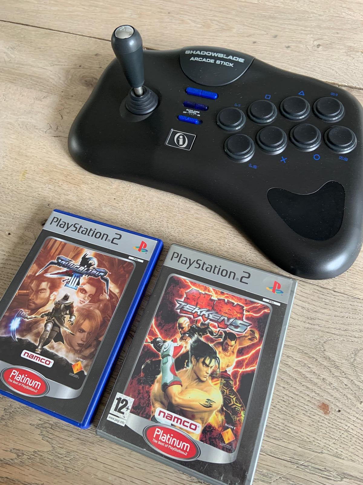 Ps2 Arcadestick + 2 games, Gebruikt, Vechten, 1 speler, Ophalen of Verzenden