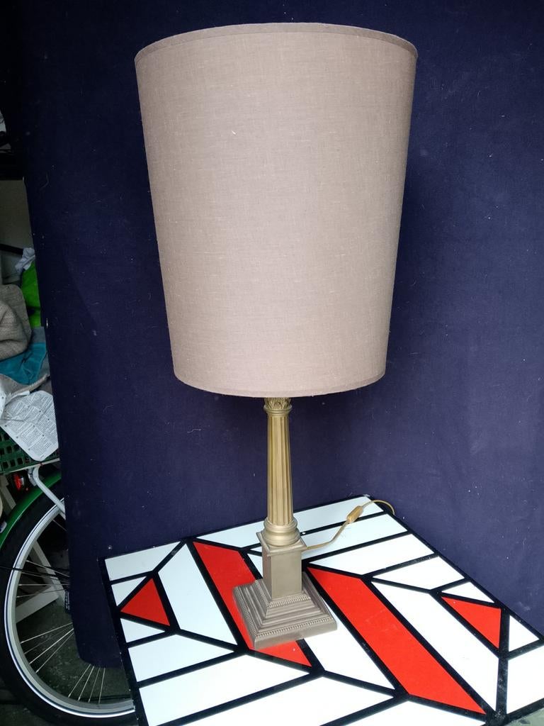 2 x Laura Ashley Tafellamp in Korinthische kolomvorm. 1995, Ophalen, Gebruikt, Stof, Minder dan 50 cm