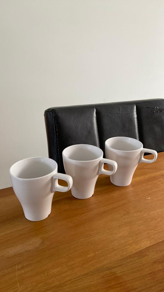 Ikea witte bekers 3 stuks, Ophalen of Verzenden, Zo goed als nieuw, Overige stijlen, Kop(pen) en/of Schotel(s)