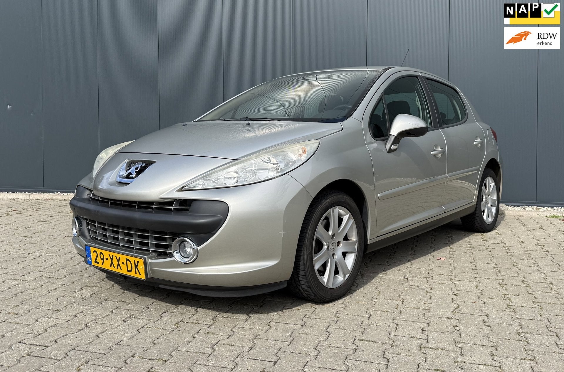 Peugeot 207 1.6 VTi XS Pack Automaat Clima NAP APK, Auto's, Peugeot, Stof, Gebruikt, Zwart, 4 cilinders