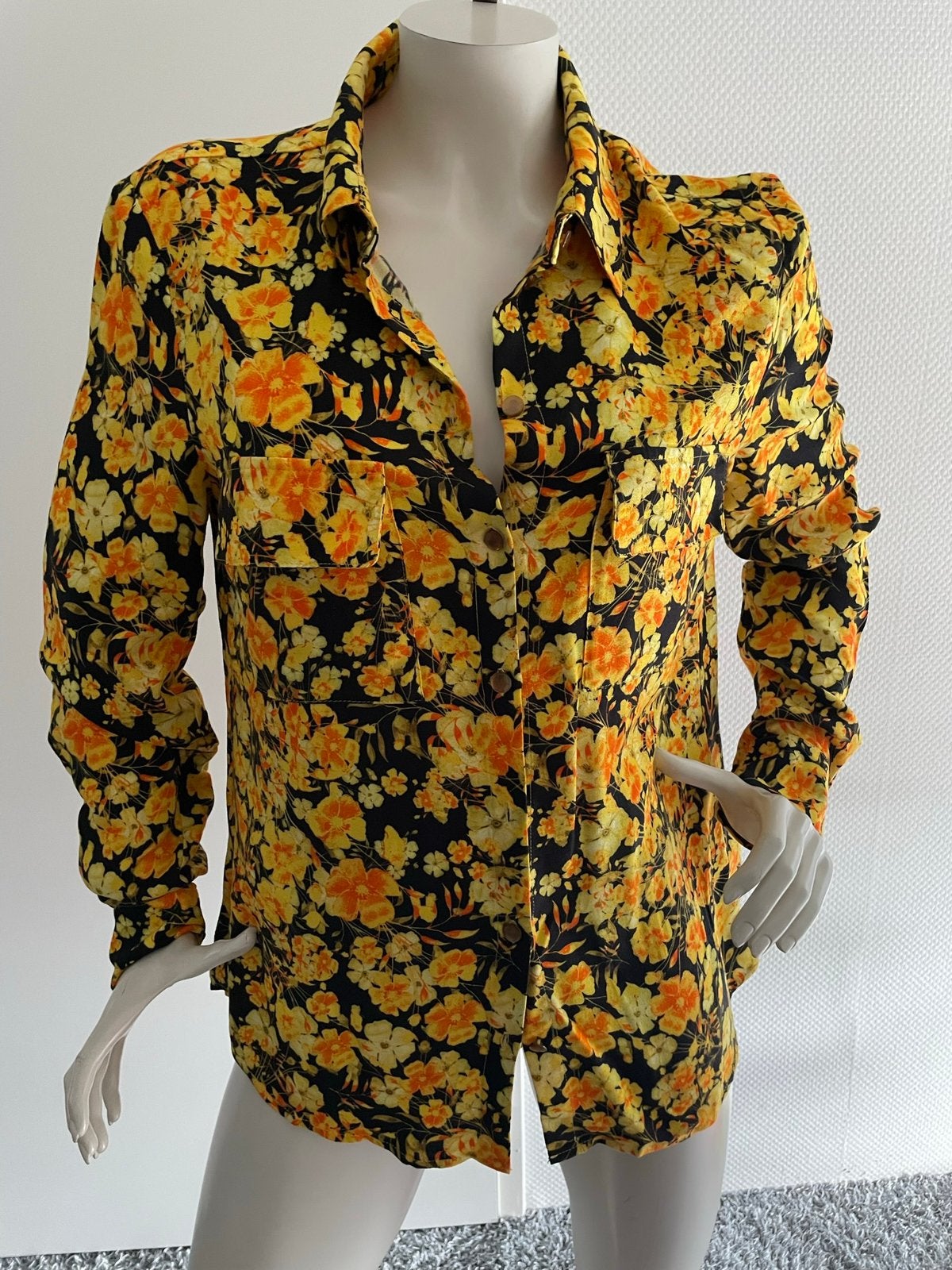 Janice blouse met leuke print maat 36, Ophalen of Verzenden, Zo goed als nieuw, Maat 36 (S), Geel
