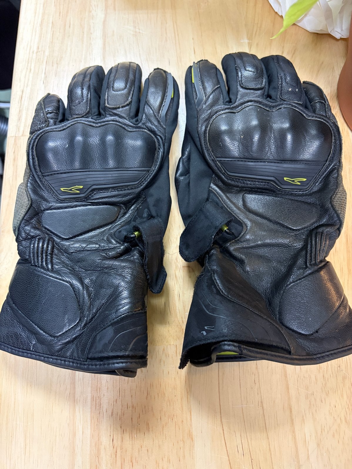 Macna motorhandschoenen - Gebruikt, maar in goede staat, Ophalen of Verzenden, Tweedehands, Heren, Handschoenen