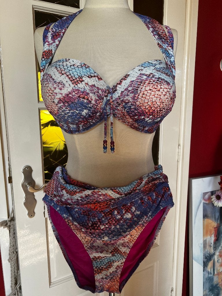 mooie bikini, Ophalen of Verzenden, Zo goed als nieuw, Meerkleurig, Bikini