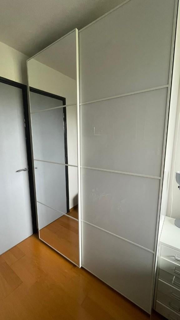 IKEA pax kledingkast, 100 tot 150 cm, 200 cm of meer, Zo goed als nieuw, 50 tot 75 cm