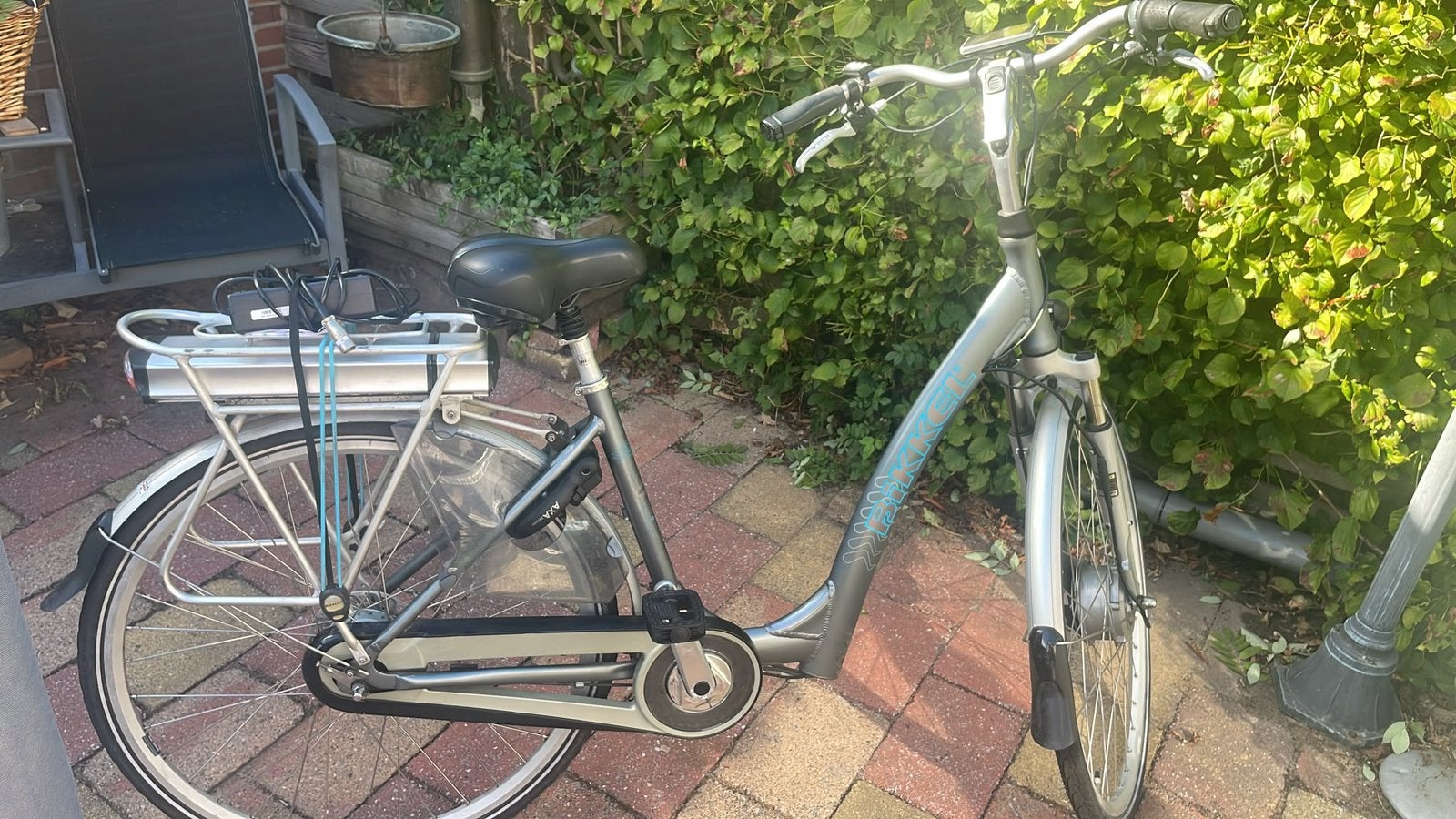 Te koop Bikkel Electris he fiets lage instap, Ophalen, Zo goed als nieuw, Overige merken