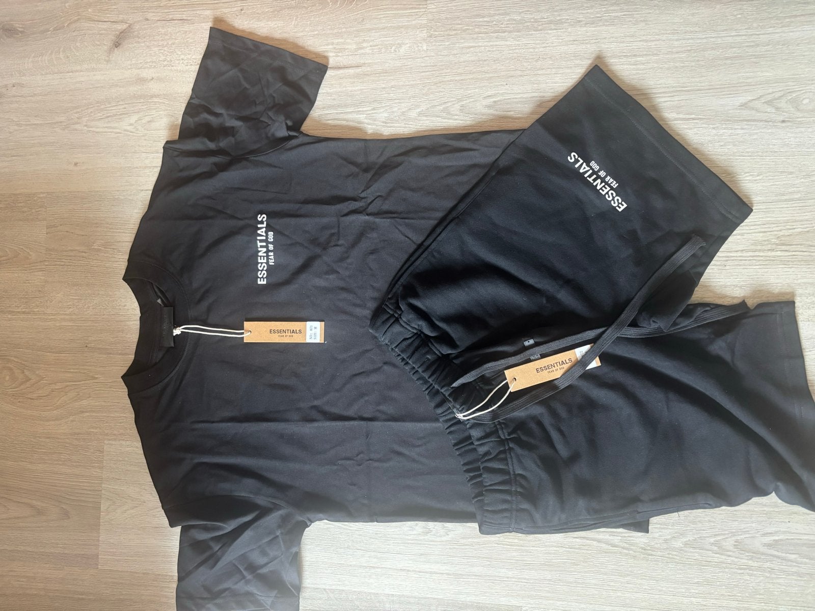 Essentials Fear of God T-shirt Maat M Zwart, Ophalen of Verzenden, Nieuw, Maat 48/50 (M), Zwart