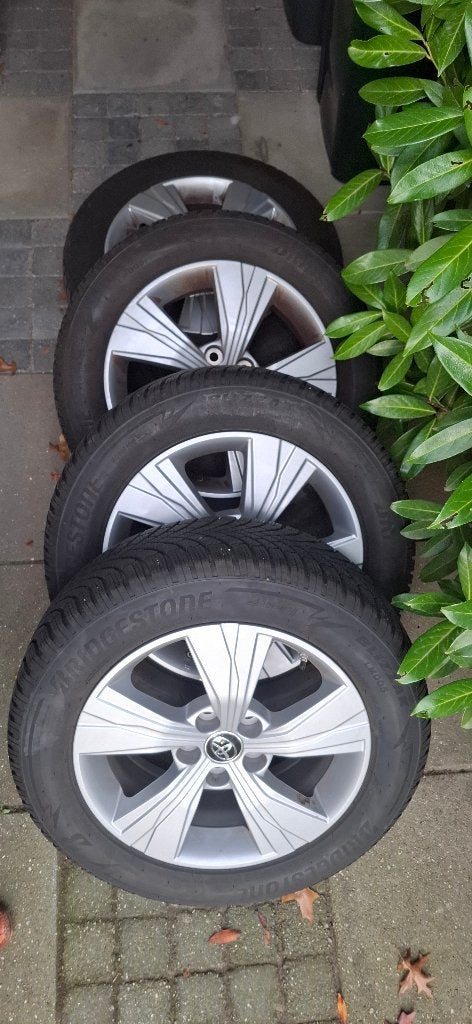 Winterwielen voor Toyota Corolla Cross, Auto-onderdelen, Gebruikt, Banden en Velgen, 17 inch, Ophalen