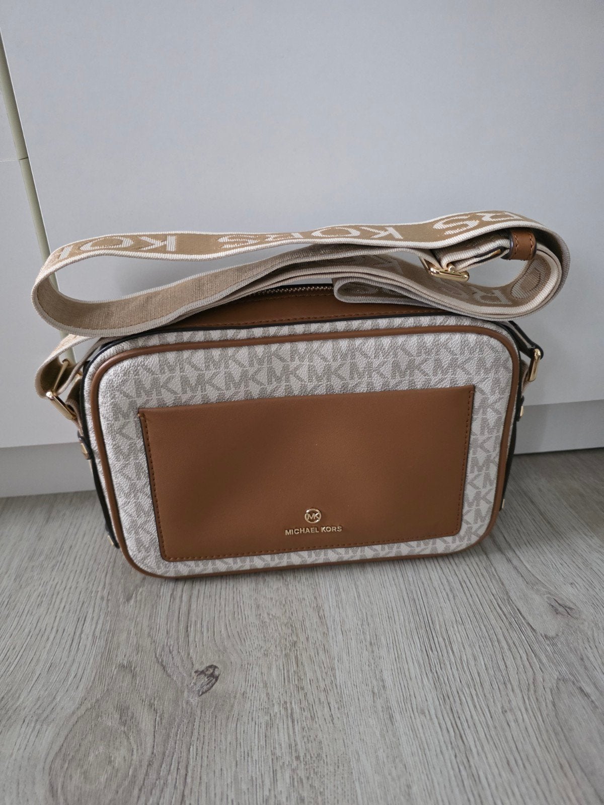 Michael Kors crossbody, Sieraden, Tassen en Uiterlijk, Tassen | Damestassen, Ophalen of Verzenden, Zo goed als nieuw, Wit