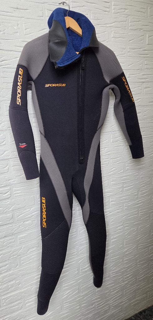 Duikpak Sporasub 7 + shorty 5 mm maat: S, Watersport en Boten, Ophalen of Verzenden, Gebruikt, Duikpak