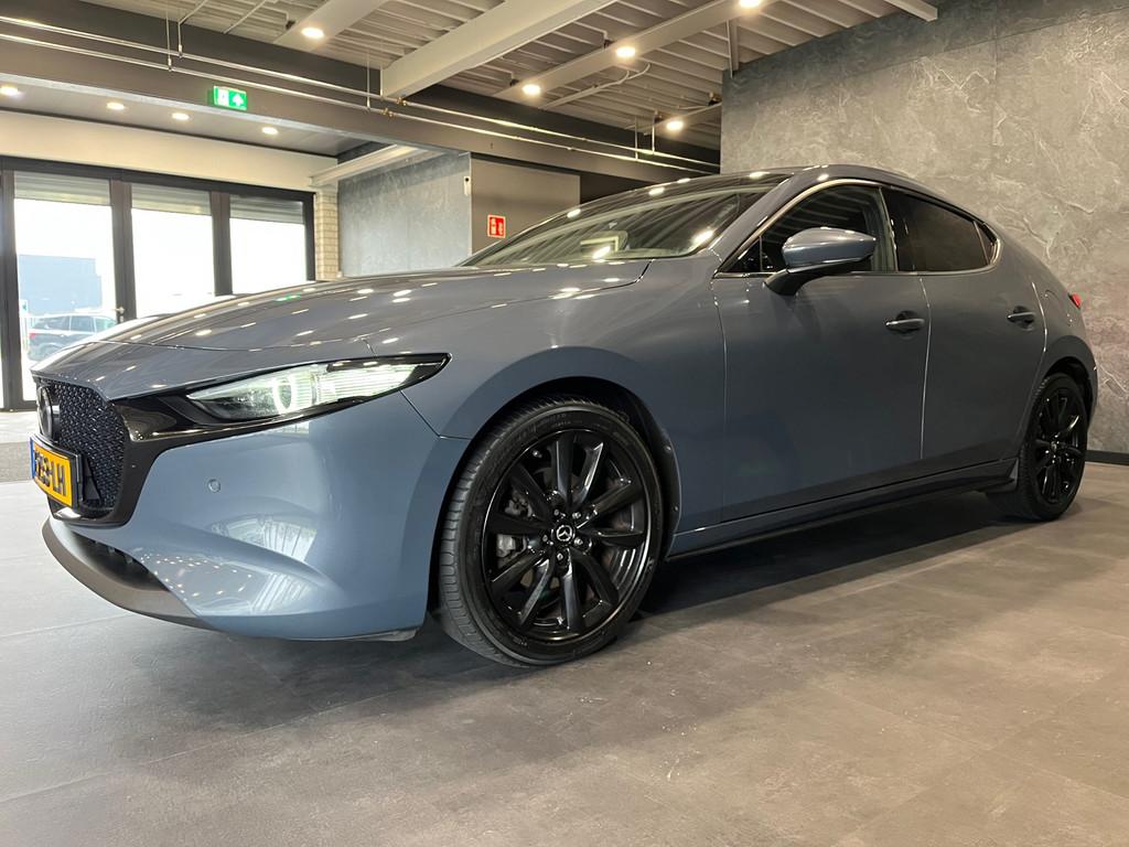 Mazda 3 2.0 e-SkyActiv-X M Hybrid 180 PK AUTOMAAT LED HUD, Gebruikt, Euro 6, 4 cilinders, Bedrijf