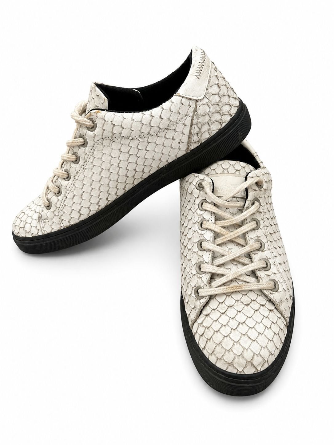 Witte leren dames sneakers met veters | Maat 38, Wit, Ophalen of Verzenden, Sneakers of Gympen, Zo goed als nieuw