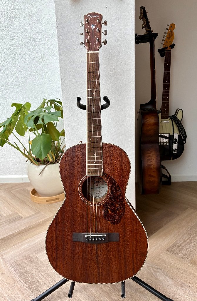 Fender Paramount PM-2 Parlor all Mahogany Acoustic, Ophalen, Zo goed als nieuw, Western- of Steelstringgitaar, Met koffer