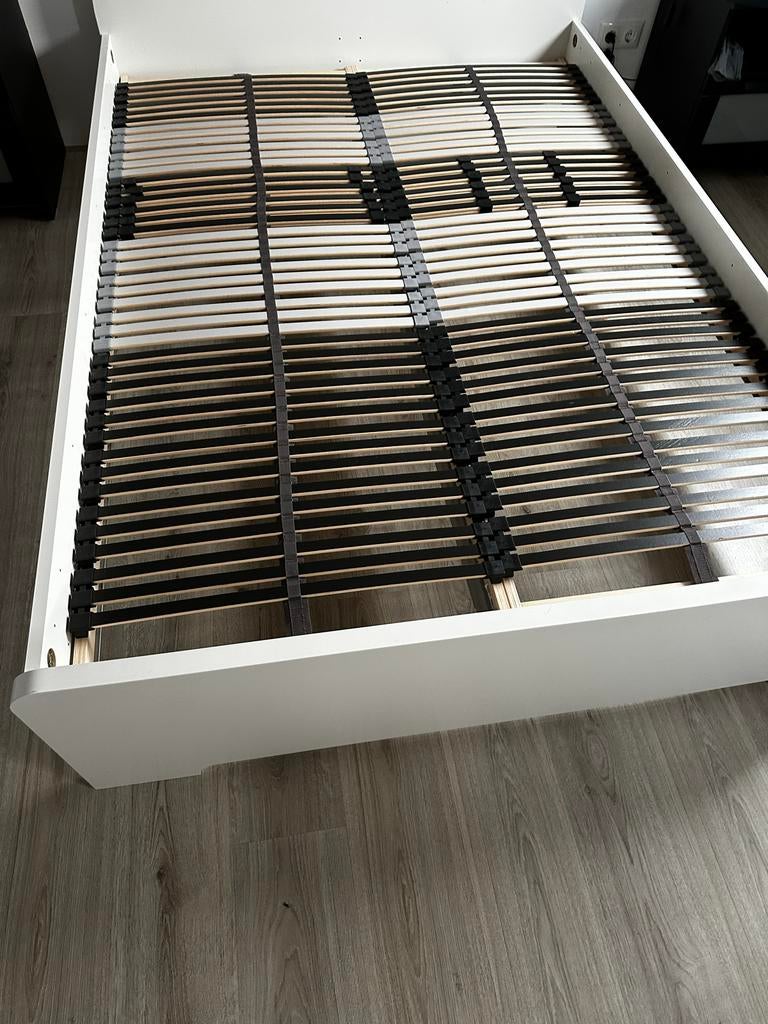 IKEA Leirsund lattenbodem en Versteroy matras 140x200 (z.g.a, Ophalen, Tweepersoons, 140 cm, Zo goed als nieuw