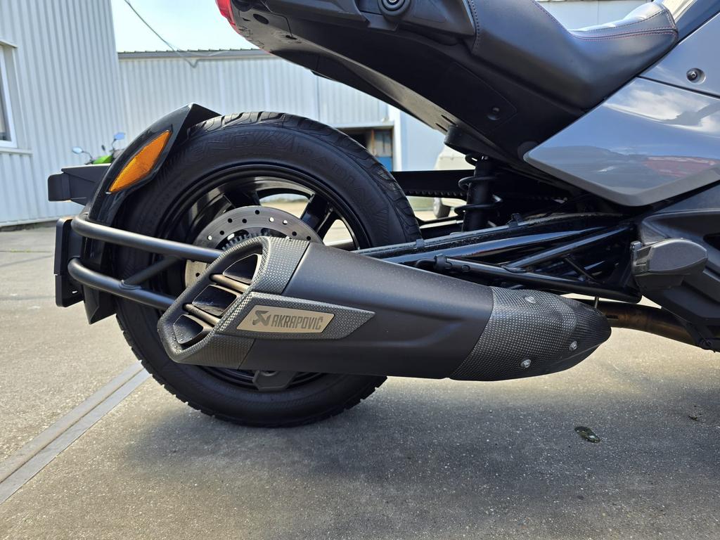 Can-Am Spyder F3-S | Akrapovic | Nardo-Grey