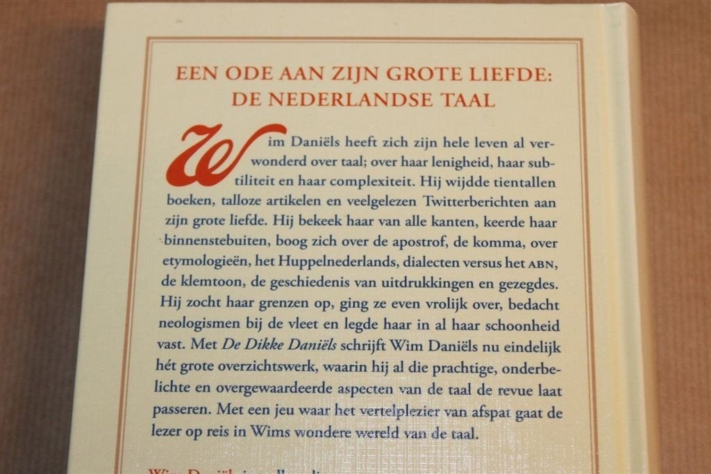 De Dikke Daniëls — Alles over de Nederlandse Taal 2022, Ophalen of Verzenden, Gelezen, Van Dale, Nederlands