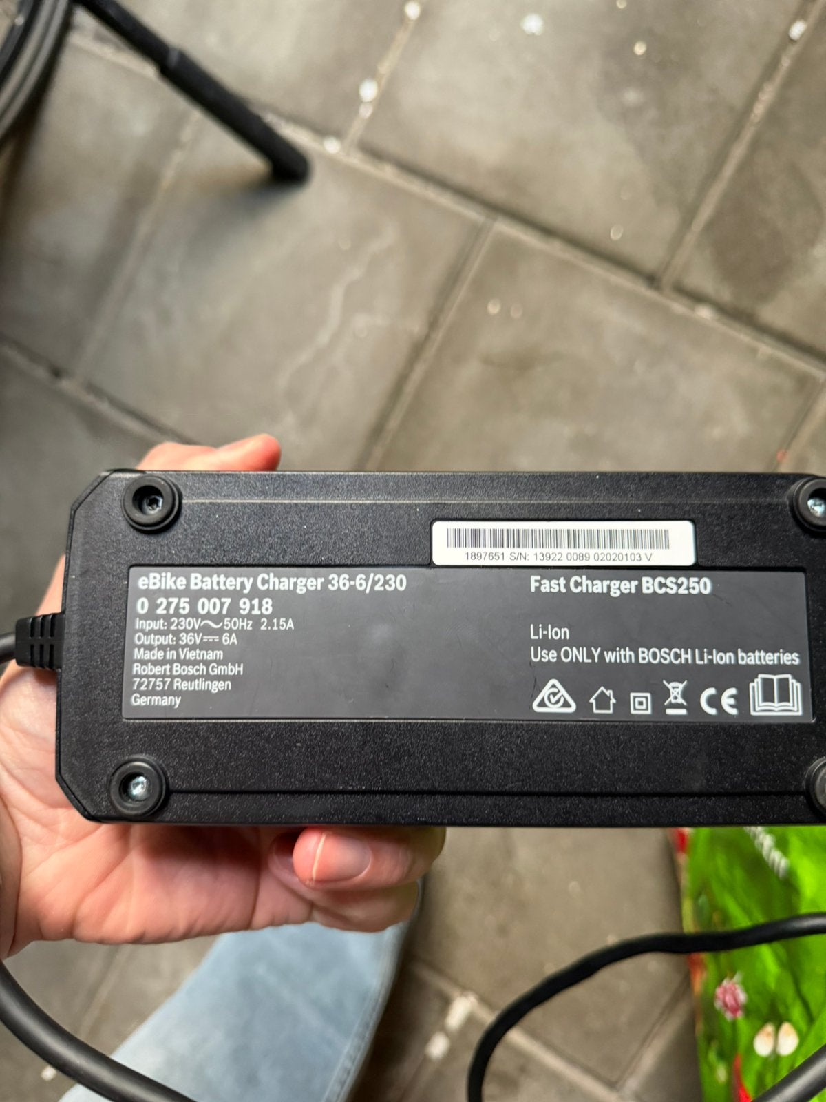 Bosch oplader 6A snel lader, Zo goed als nieuw