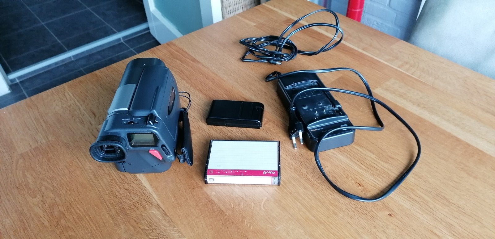Sanyo Video Camera Recorder PS12 met accessoires, Audio, Tv en Foto, Videocamera's Analoog, Ophalen of Verzenden, 8mm, Camera