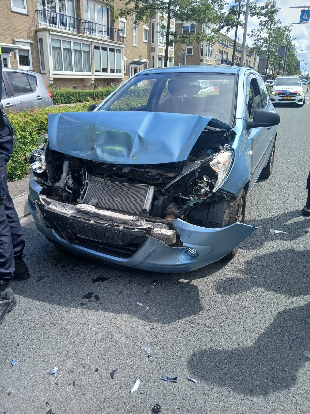Hyundai I 20 met schade, Ophalen