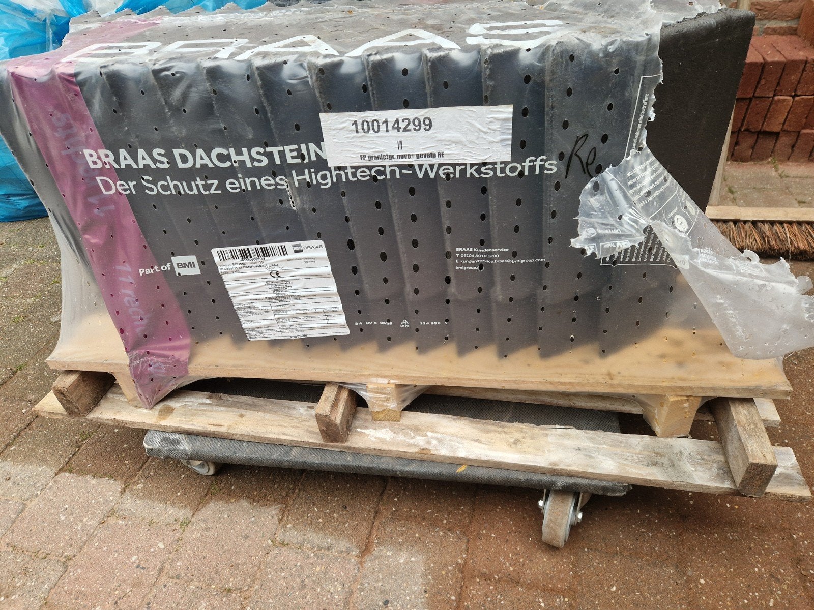 Nieuwe Monier Frankfurter Novo+ Granietgrijs Dakpannen, Doe-het-zelf en Verbouw, Dakpannen en Dakbedekking, Ophalen, Nieuw