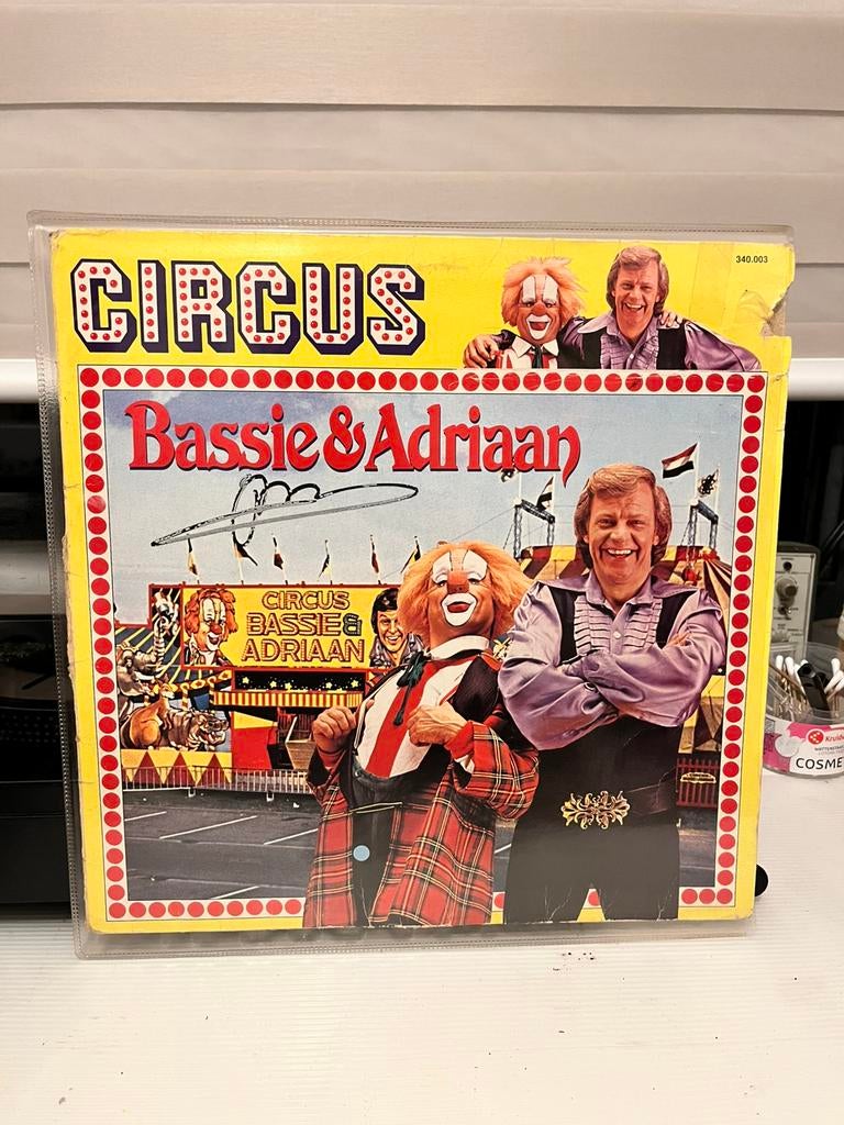 Bassie en Adriaan-Circus met originele handtekening, Ophalen of Verzenden, Zo goed als nieuw
