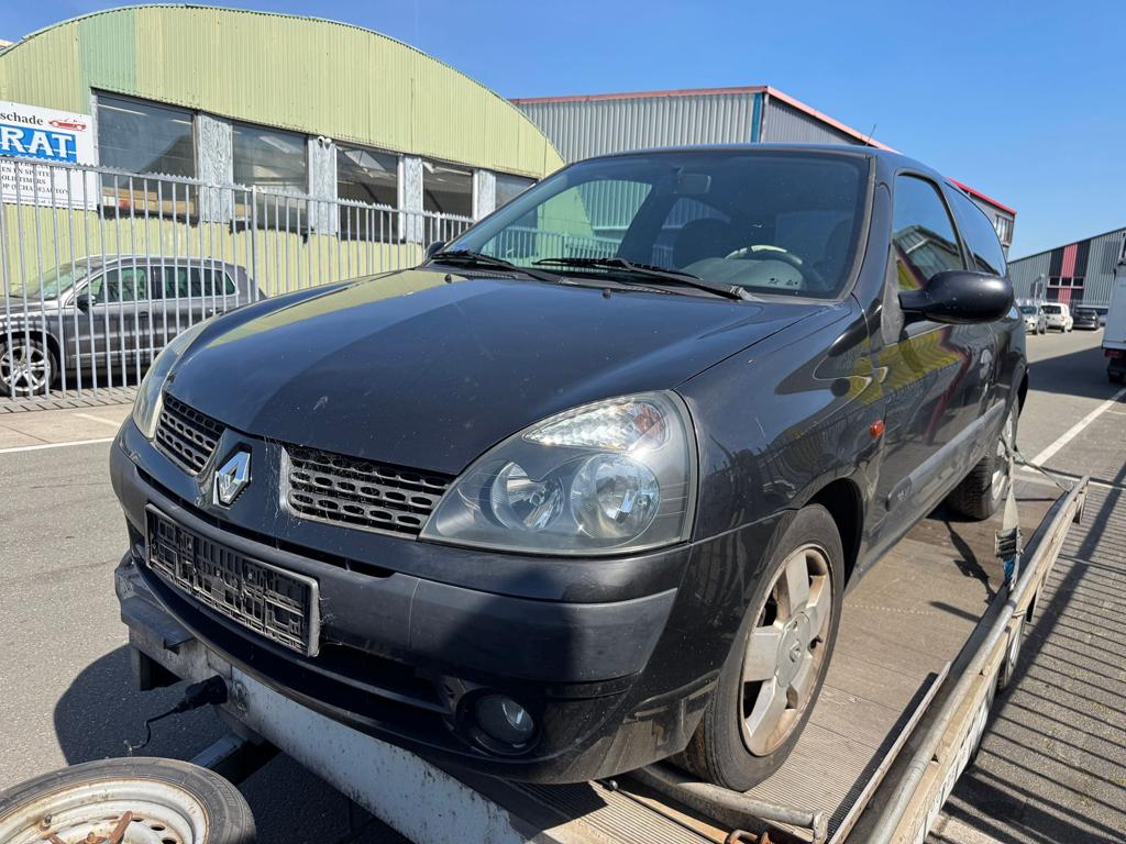 Renault Clio 2002 veel onderdelen voorradig, Gebruikt, -, Renault, -