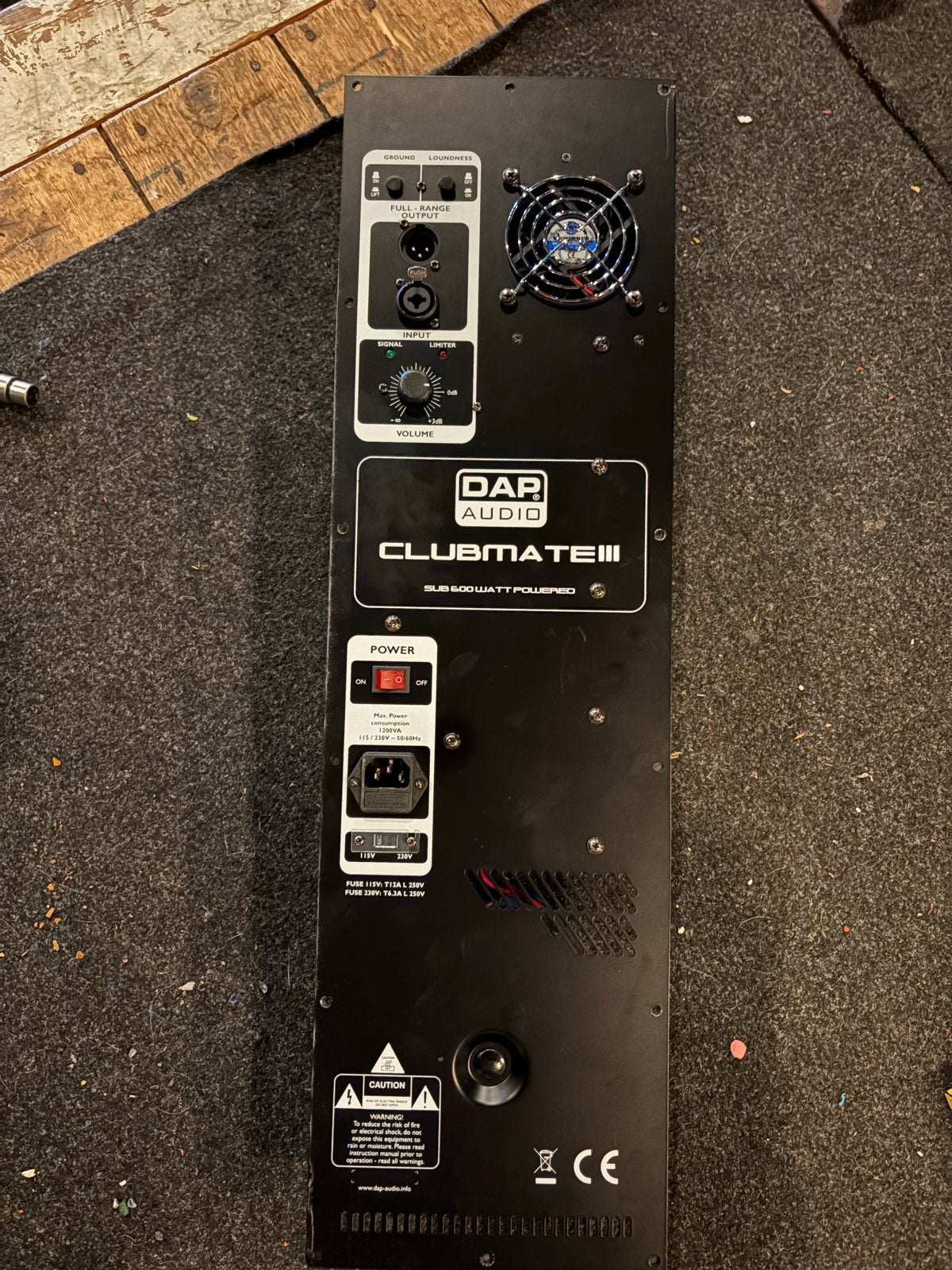 DAP Audio Clubmate III Sub 600 Watt Powered Versterker, Ophalen, Gebruikt, 500 tot 1000 watt, P.A.