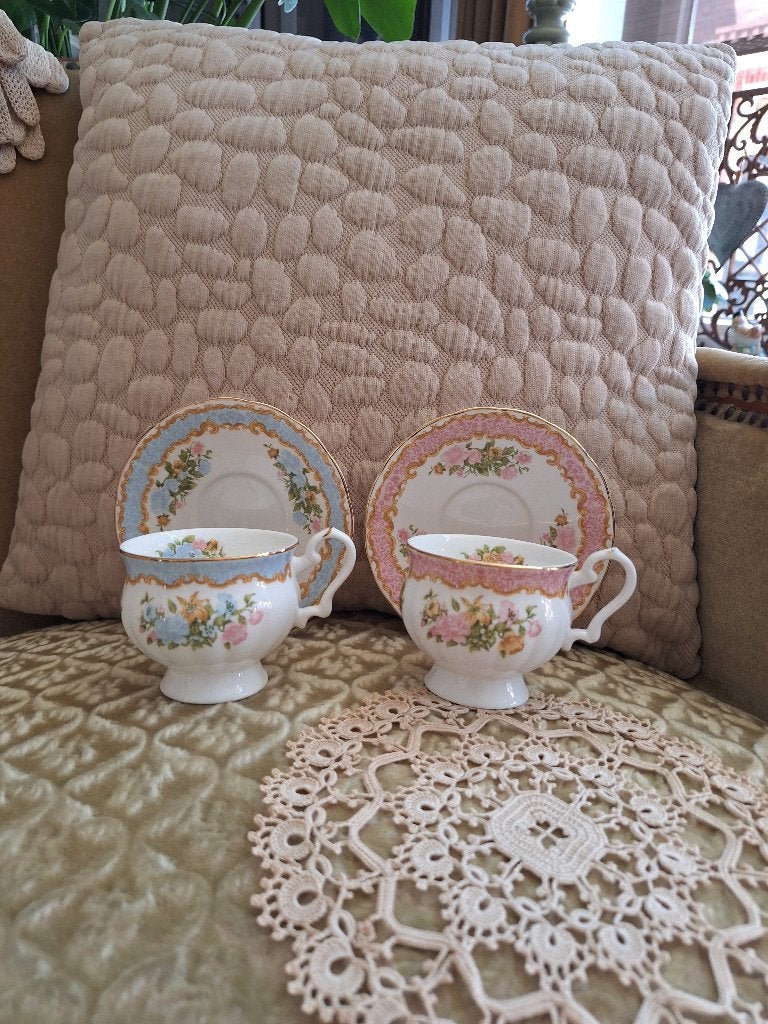 2 Pastel Kop & Schotels van R. Canterburry ** Mimosa **, Ophalen of Verzenden