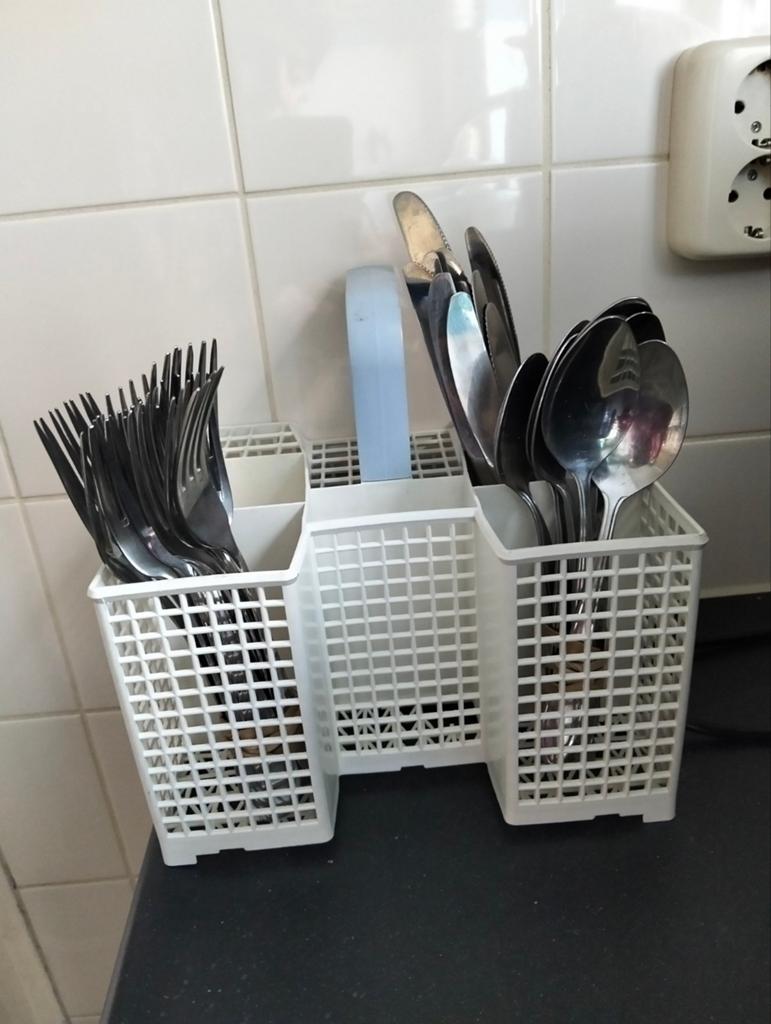 Vaatwas mandje met bestek set, Huis en Inrichting, Keuken | Bestek, Ophalen