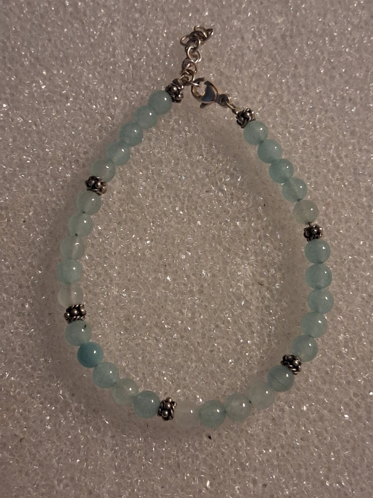 Armband met Aventurijn steen en zilver tussenstukjes, Ophalen of Verzenden, Nieuw, Groen, Overige materialen