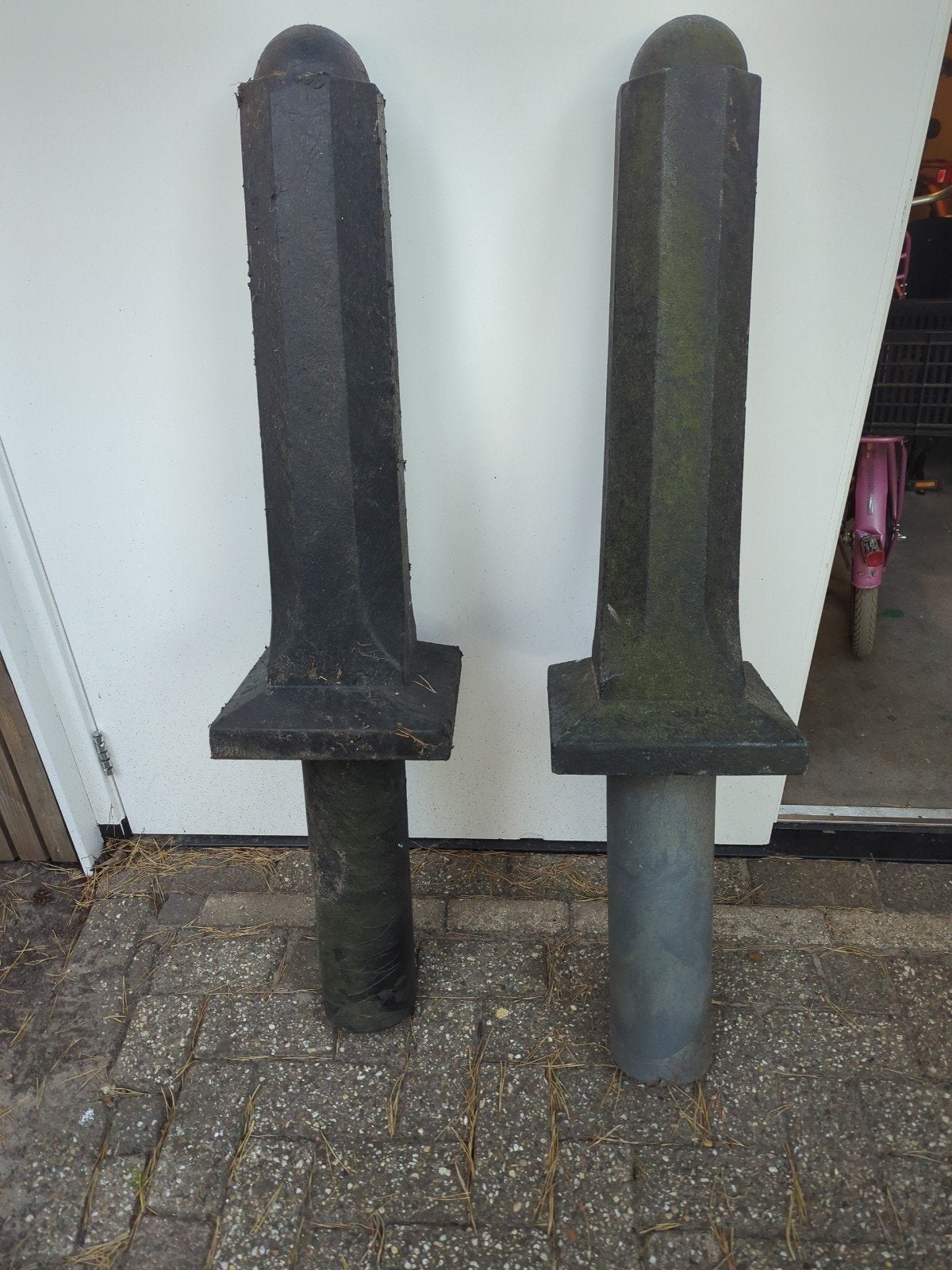 2x Grenspaal / Paaltje - kunststof, Ophalen, Gebruikt, Minder dan 180 cm, Palen