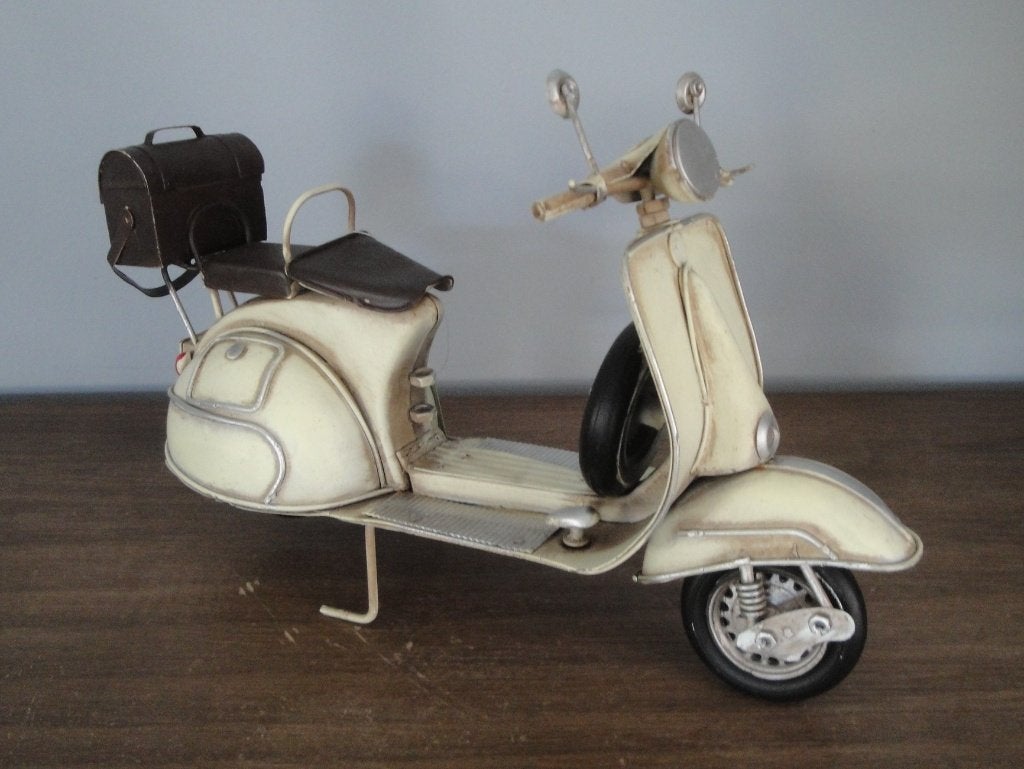 SCHAALMODEL VESPA SCOOTER, Ophalen of Verzenden, Gebruikt, Overige typen