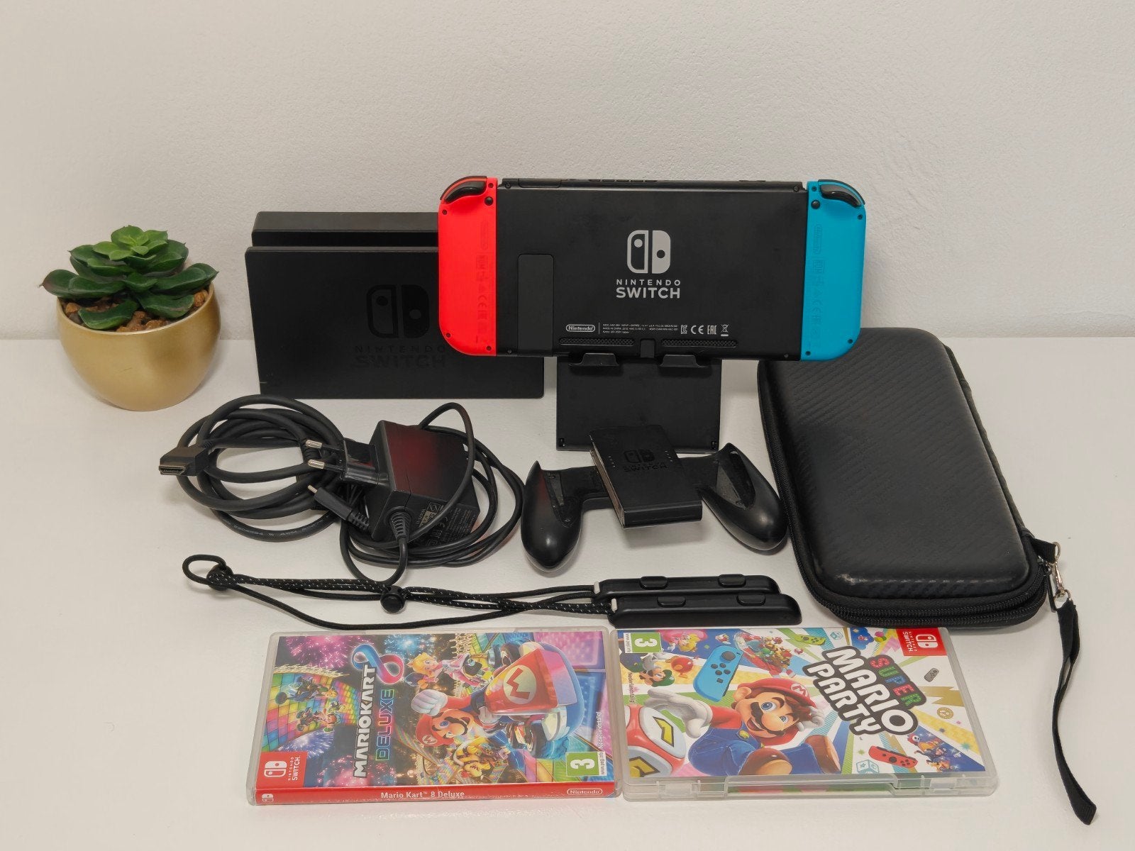 Nintendo Switch V2 met Mario Kart 8 en Mario Party, Racen en Vliegen, 5612GA, Ophalen of Verzenden, NVT