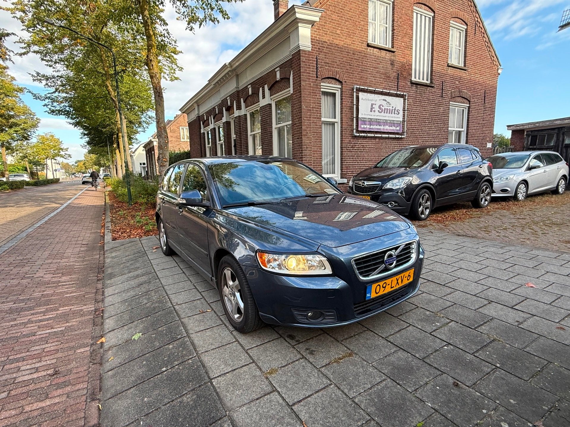 Volvo V50 1.6 Sport DEALER ONDERHOUDEN KOUDE AIRCO NIEUWE AP, Auto's, Voorwielaandrijving, 101 pk, Gebruikt, 1225 kg