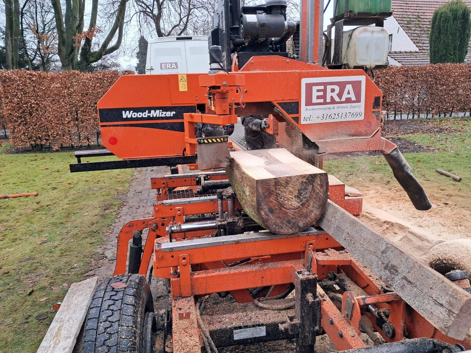 mobiele zagerij        planken balken, Ophalen, Plank, 50 mm of meer, Minder dan 200 cm
