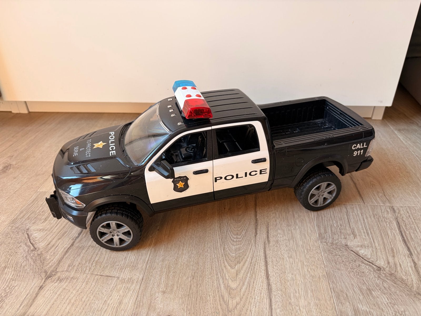 Bruder RAM 2500 politie pick-up truck, Ophalen, Gebruikt