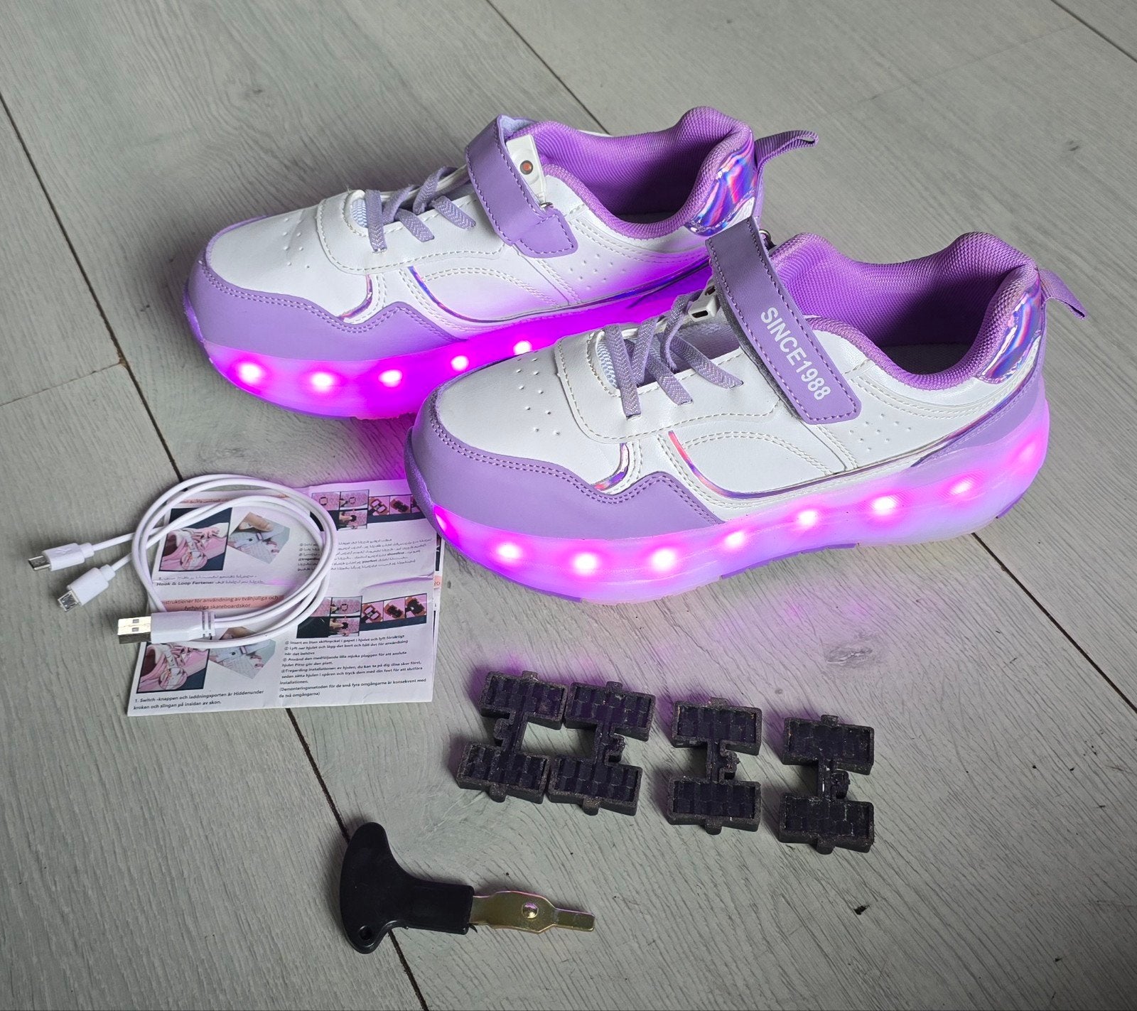 Lichtgevende rolschoenen voor kinderen, maat 37, Jongen of Meisje, Schoenen, Ophalen of Verzenden, Zo goed als nieuw