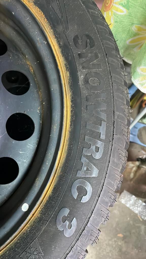 Set winterbanden met stalen velgen., Auto-onderdelen, Ophalen, 16 inch, Banden en Velgen, 205 mm