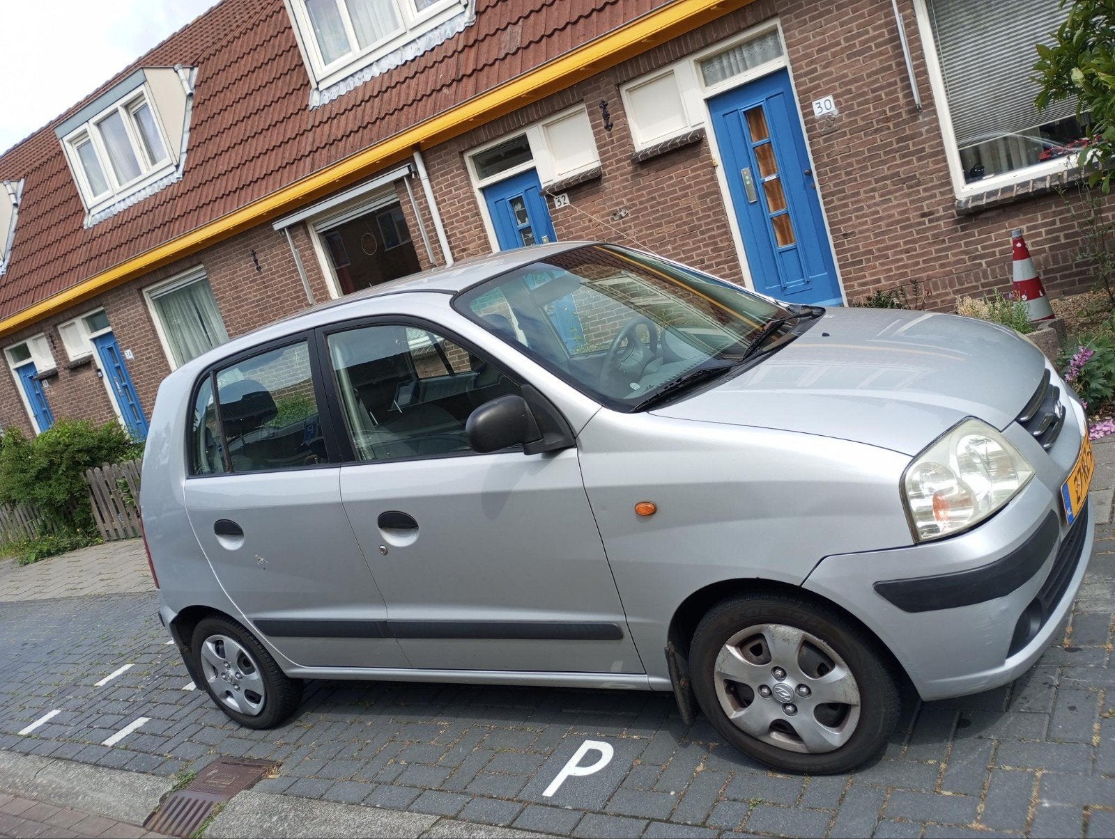 Hyundai Atos 1.1 2005 Grijs, Voorwielaandrijving, 31 €/maand, 4 cilinders, Origineel Nederlands