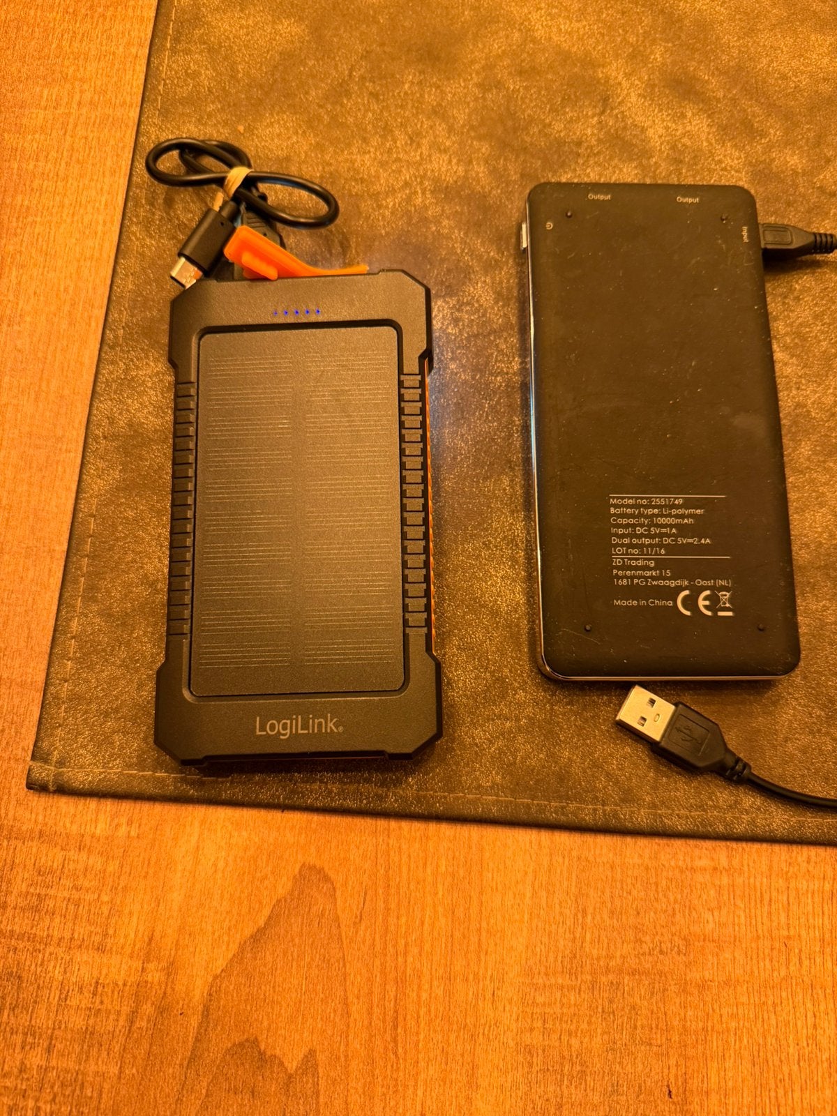 Powerbanks twee stuks, Ophalen of Verzenden, Zo goed als nieuw