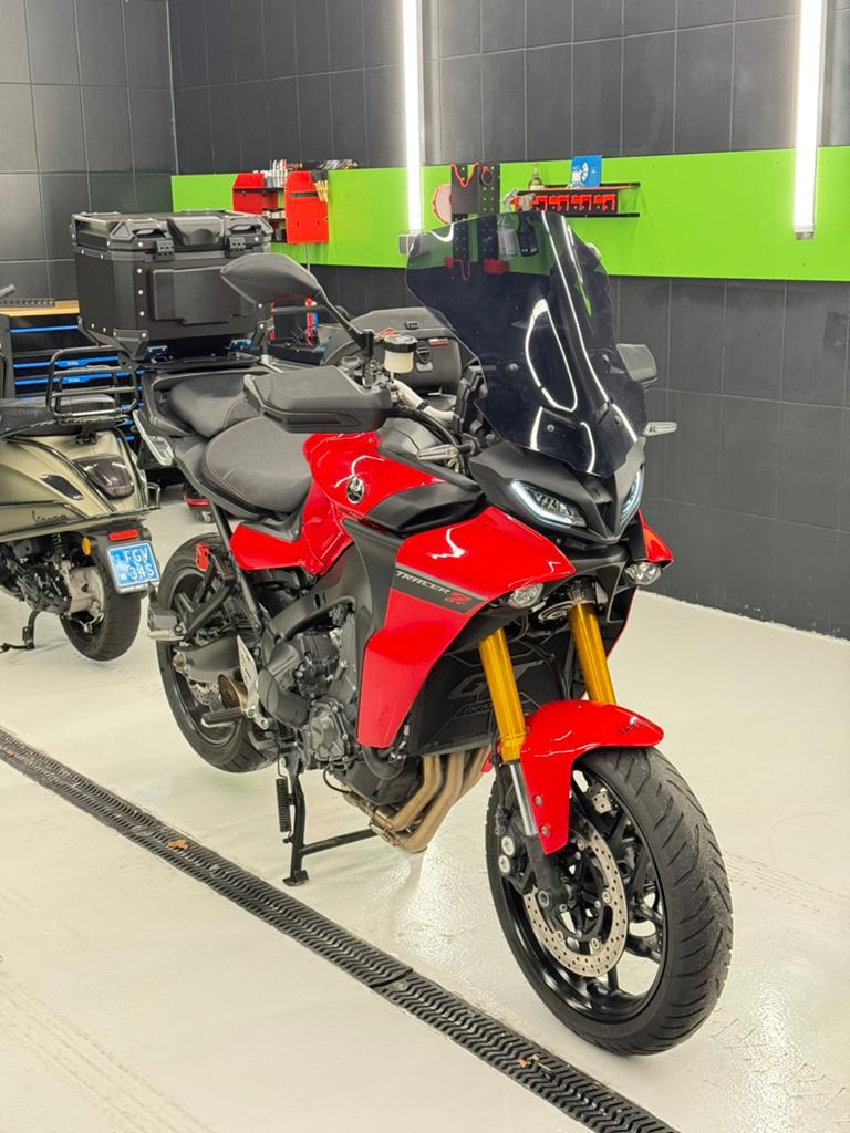 Yamaha Tracer 9 GT 2021 – Rood – Zeer nette staat, Particulier, Toermotor
