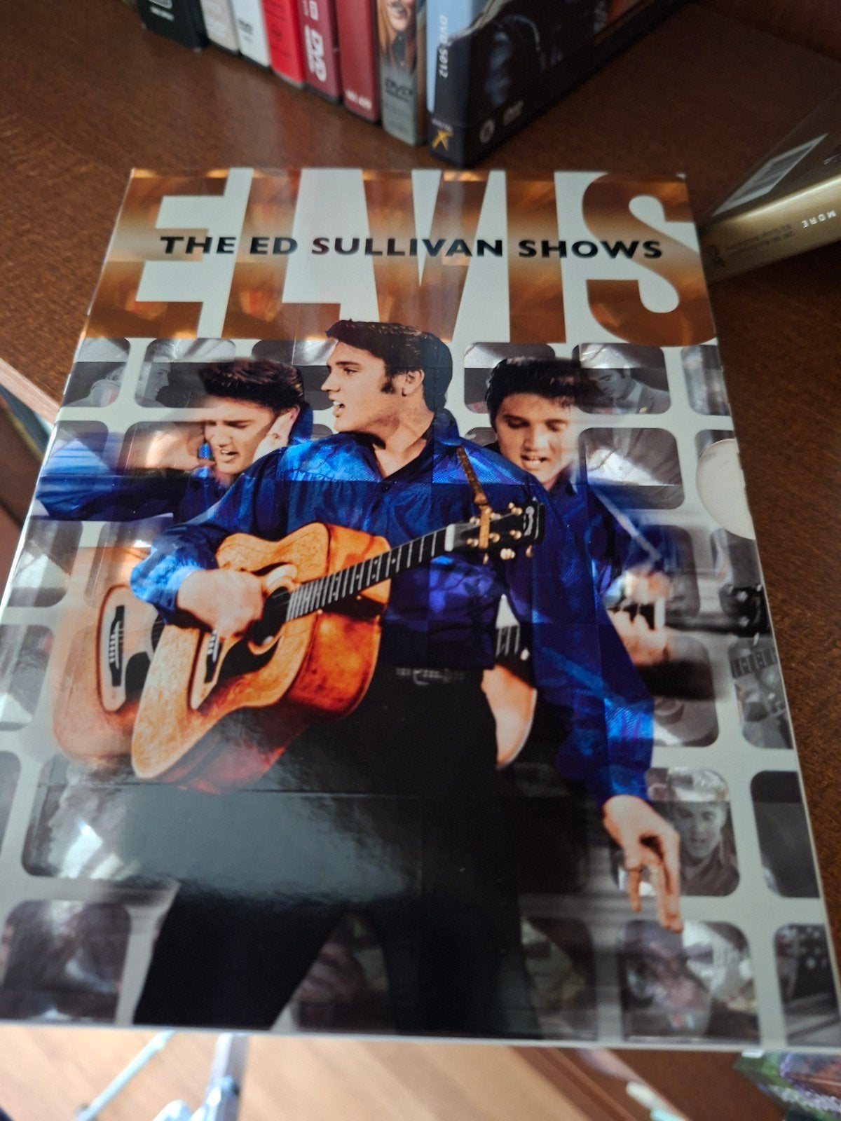 Elvis Presley dvd s, Ophalen