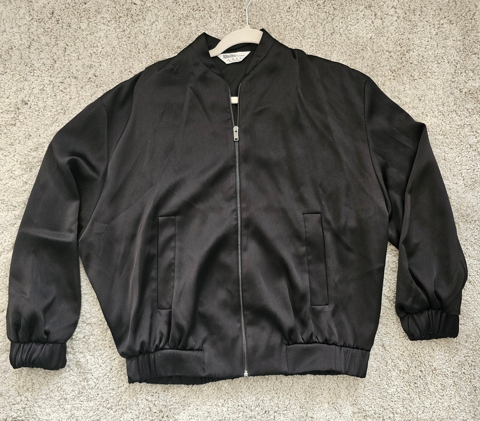 Zwarte bomberjack van Rita Ora x Primark, maat S, Kleding | Dames, Zwart, Maat 42/44 (L), Ophalen of Verzenden, Zo goed als nieuw