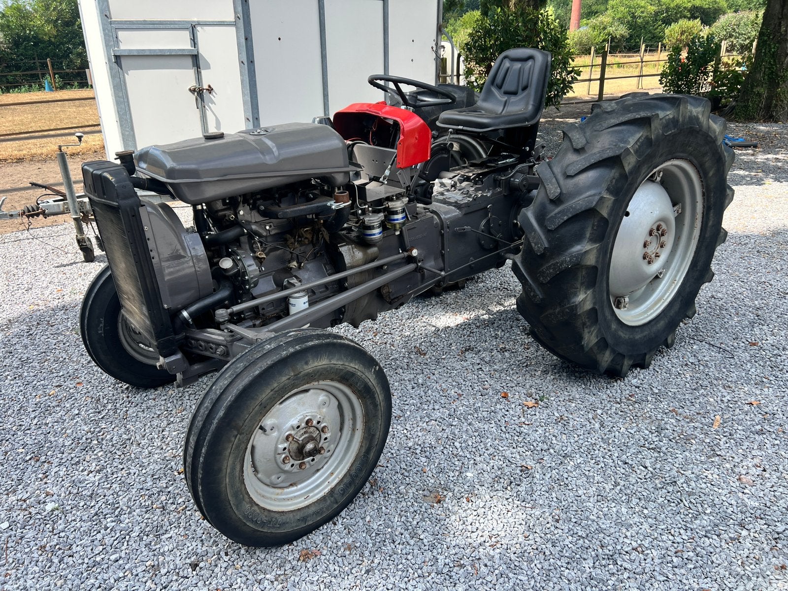 Massey Ferguson 135 MF135 restauratie project om af te bouwe, Ophalen, Oldtimer, Tot 80 Pk, Massey Ferguson