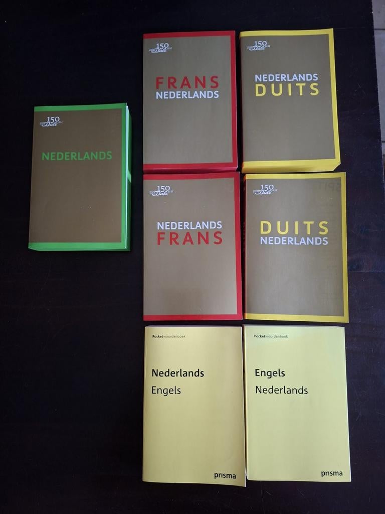 Te koop, woordenboeken., Boeken, Ophalen of Verzenden, Zo goed als nieuw, Van Dale, Nederlands